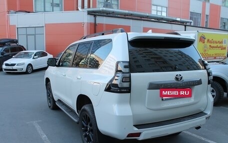 Toyota Land Cruiser Prado 150 рестайлинг 2, 2023 год, 8 200 000 рублей, 5 фотография