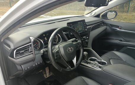 Toyota Camry, 2022 год, 3 300 000 рублей, 12 фотография