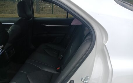 Toyota Camry, 2022 год, 3 300 000 рублей, 19 фотография