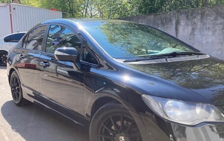 Honda Civic VIII, 2010 год, 1 000 000 рублей, 2 фотография