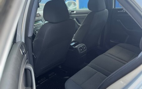 Volkswagen Jetta VI, 2010 год, 700 000 рублей, 10 фотография