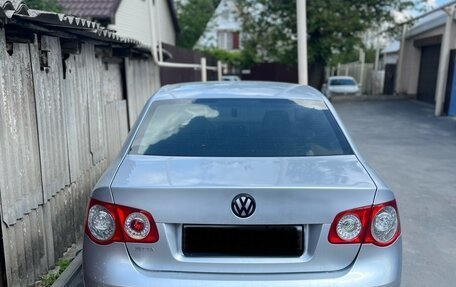 Volkswagen Jetta VI, 2010 год, 700 000 рублей, 6 фотография