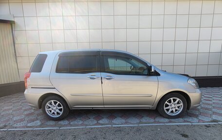 Toyota Raum II, 2004 год, 700 000 рублей, 14 фотография