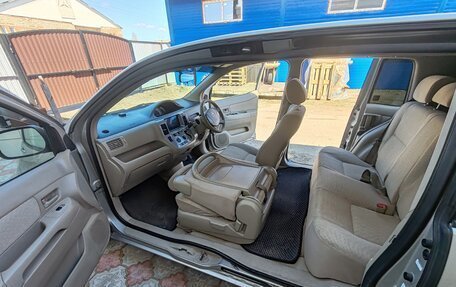 Toyota Raum II, 2004 год, 700 000 рублей, 16 фотография