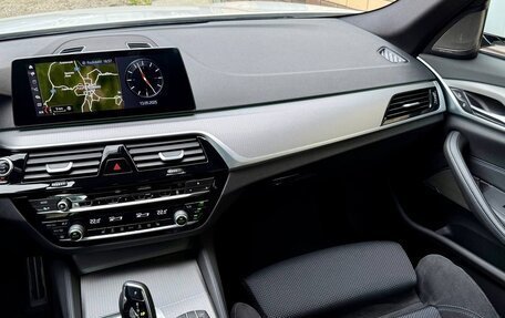 BMW 5 серия, 2019 год, 4 799 900 рублей, 17 фотография
