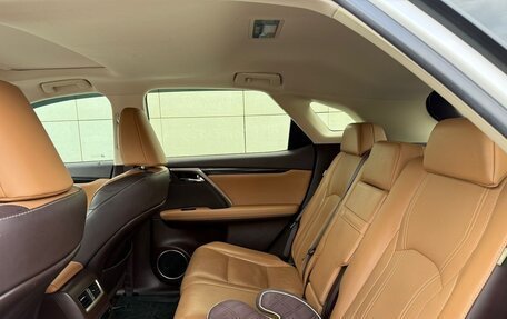 Lexus RX IV рестайлинг, 2018 год, 3 750 000 рублей, 16 фотография