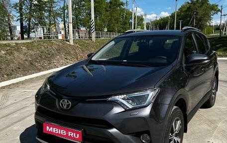 Toyota RAV4, 2016 год, 2 300 000 рублей, 1 фотография