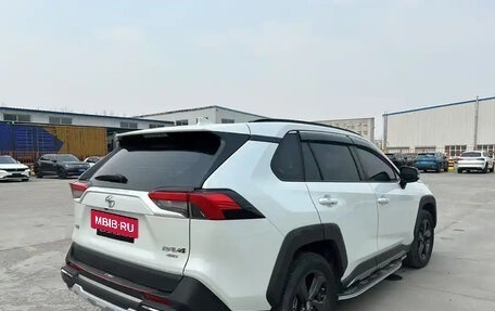 Toyota RAV4, 2022 год, 2 570 000 рублей, 8 фотография