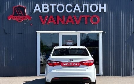 KIA Rio III рестайлинг, 2013 год, 990 000 рублей, 7 фотография