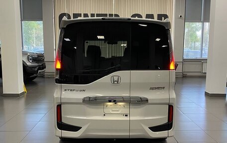 Honda Stepwgn IV, 2019 год, 2 150 000 рублей, 3 фотография
