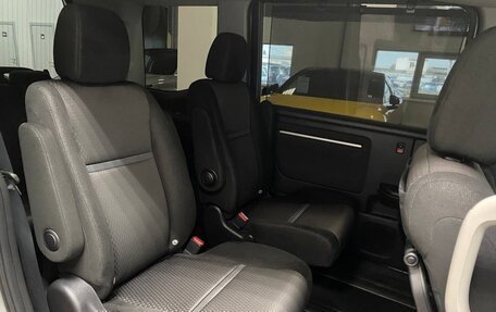 Honda Stepwgn IV, 2019 год, 2 150 000 рублей, 13 фотография