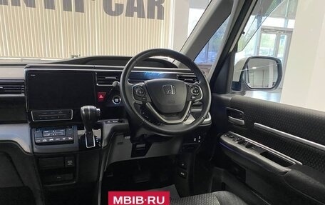 Honda Stepwgn IV, 2019 год, 2 150 000 рублей, 9 фотография