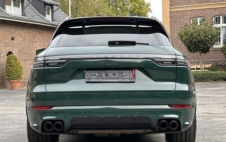 Porsche Cayenne III, 2022 год, 9 150 000 рублей, 2 фотография