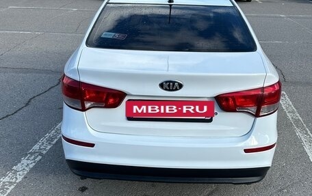 KIA Rio III рестайлинг, 2016 год, 820 000 рублей, 3 фотография