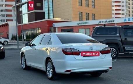 Toyota Camry, 2015 год, 1 980 000 рублей, 3 фотография