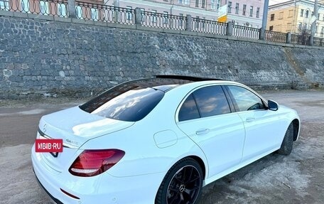 Mercedes-Benz E-Класс, 2017 год, 3 850 000 рублей, 3 фотография