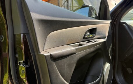 Chevrolet Cruze II, 2013 год, 980 000 рублей, 10 фотография