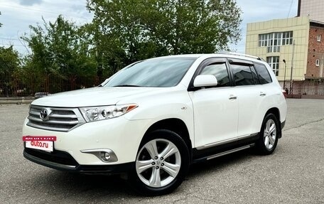 Toyota Highlander III, 2012 год, 2 450 000 рублей, 2 фотография