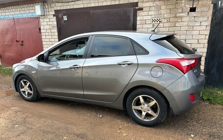 Hyundai i30 II рестайлинг, 2013 год, 960 000 рублей, 2 фотография