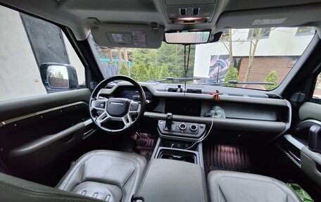 Land Rover Defender II, 2020 год, 5 600 000 рублей, 7 фотография