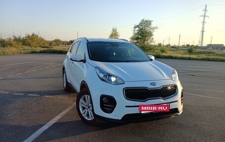KIA Sportage IV рестайлинг, 2017 год, 1 900 000 рублей, 4 фотография