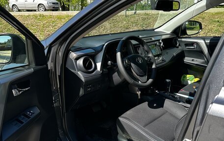 Toyota RAV4, 2016 год, 2 300 000 рублей, 5 фотография