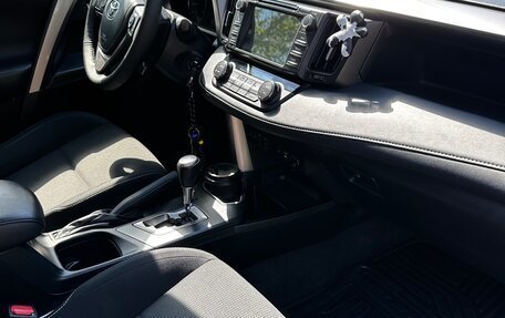 Toyota RAV4, 2016 год, 2 300 000 рублей, 8 фотография