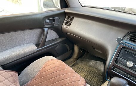 Toyota Crown, 1995 год, 300 000 рублей, 18 фотография