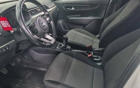 KIA Rio IV, 2018 год, 1 381 000 рублей, 7 фотография