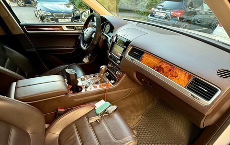 Volkswagen Touareg III, 2012 год, 2 250 000 рублей, 16 фотография