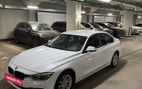 BMW 3 серия, 2017 год, 2 100 000 рублей, 4 фотография