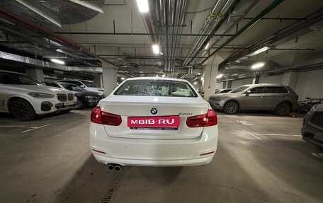 BMW 3 серия, 2017 год, 2 100 000 рублей, 13 фотография