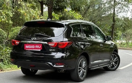 Infiniti QX60, 2022 год, 3 000 000 рублей, 5 фотография