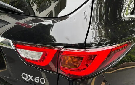 Infiniti QX60, 2022 год, 3 000 000 рублей, 27 фотография