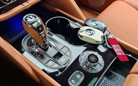 Bentley Bentayga I, 2022 год, 18 500 000 рублей, 9 фотография