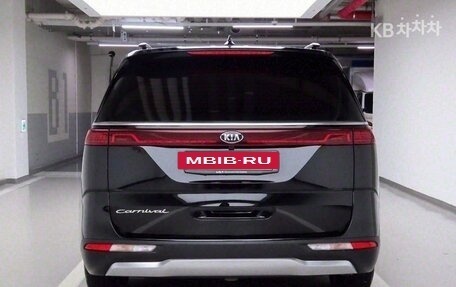 KIA Carnival, 2021 год, 2 900 000 рублей, 3 фотография