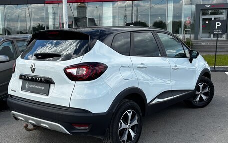 Renault Kaptur I рестайлинг, 2017 год, 995 000 рублей, 2 фотография