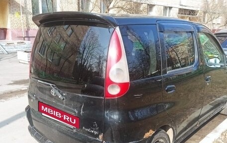 Toyota FunCargo, 2000 год, 215 000 рублей, 2 фотография