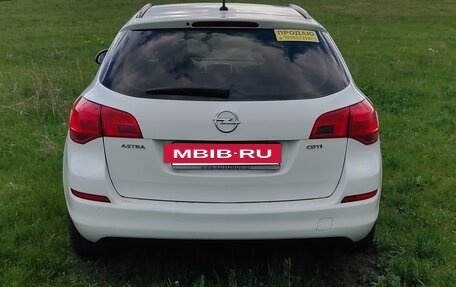 Opel Astra J, 2010 год, 720 000 рублей, 4 фотография