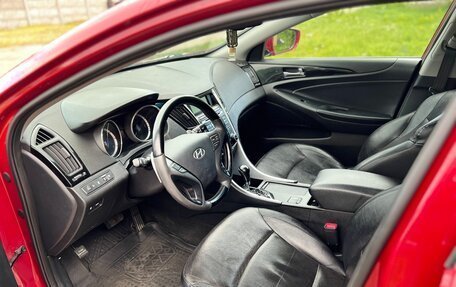 Hyundai Sonata VI, 2011 год, 1 350 000 рублей, 7 фотография