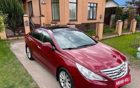 Hyundai Sonata VI, 2011 год, 1 350 000 рублей, 23 фотография