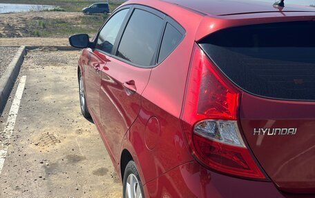 Hyundai Solaris II рестайлинг, 2012 год, 900 000 рублей, 4 фотография