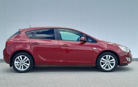 Opel Astra J, 2010 год, 799 000 рублей, 6 фотография