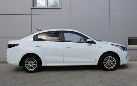 KIA Rio IV, 2018 год, 1 451 000 рублей, 5 фотография