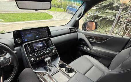 Lexus LX, 2023 год, 13 799 999 рублей, 17 фотография