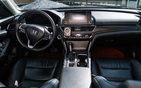 Honda Accord IX рестайлинг, 2019 год, 2 800 000 рублей, 9 фотография