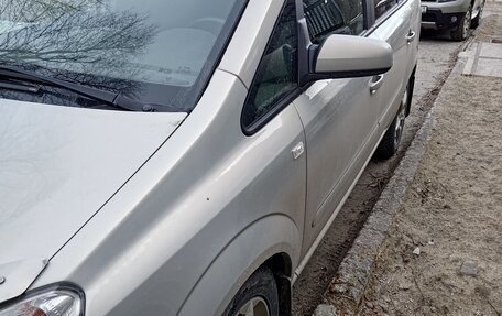 Opel Zafira B, 2008 год, 520 000 рублей, 9 фотография