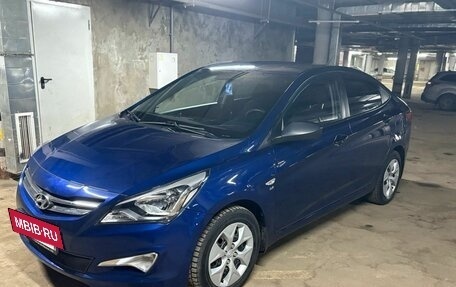 Hyundai Solaris II рестайлинг, 2015 год, 950 000 рублей, 11 фотография