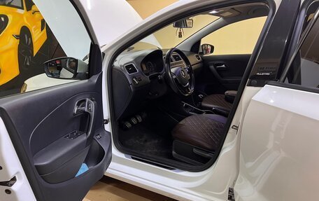 Volkswagen Polo VI (EU Market), 2016 год, 1 050 000 рублей, 7 фотография