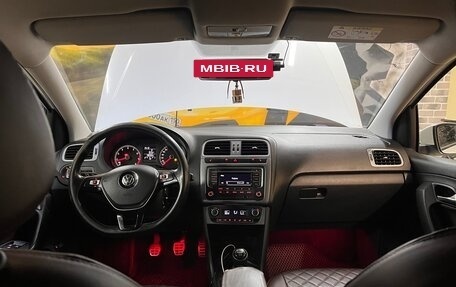 Volkswagen Polo VI (EU Market), 2016 год, 1 050 000 рублей, 8 фотография